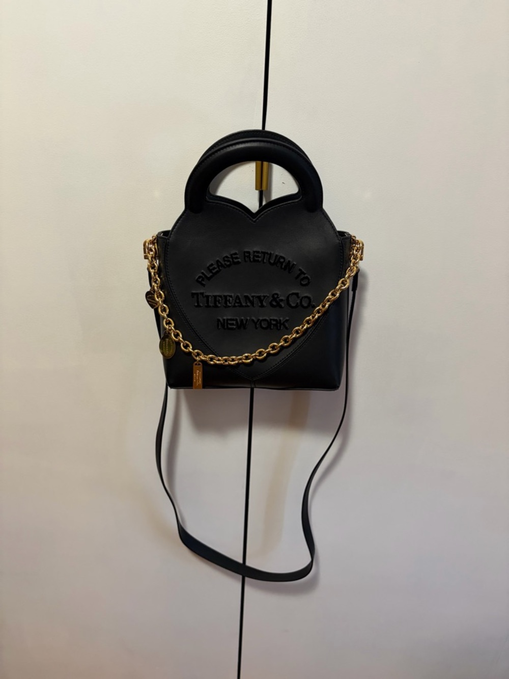 Tiffany & Co. Black Leather Heart-Handle Crossbody with Gold Chain NEW YORK